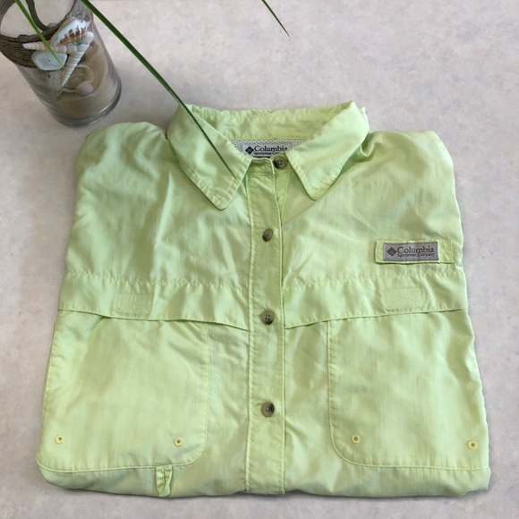 Columbia Women’s Short Sleeve PFG Button Down - Picture 1 of 5